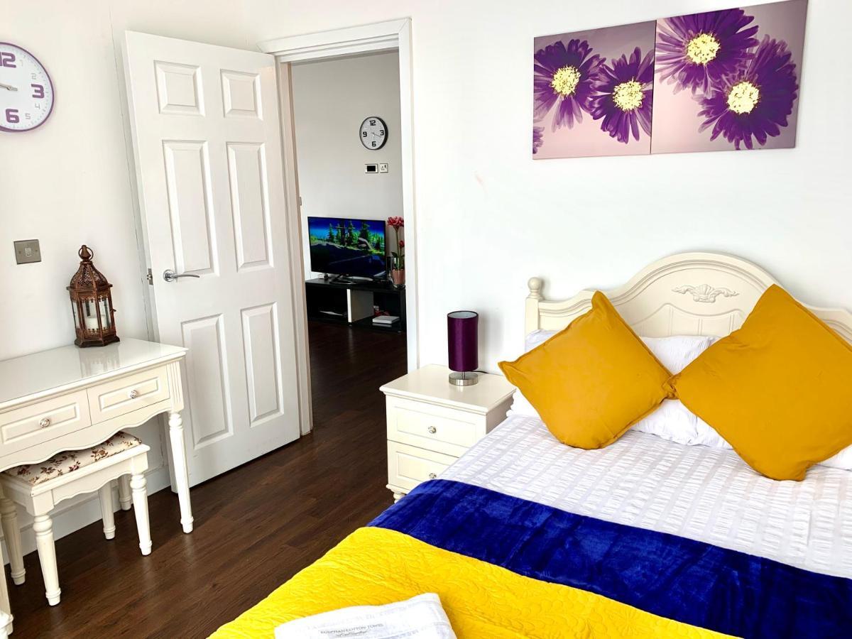 2-Bedrooms Modern Apartment Next To Velodrome, Lounge, Balcony, Parking, Abba Londra Exterior foto