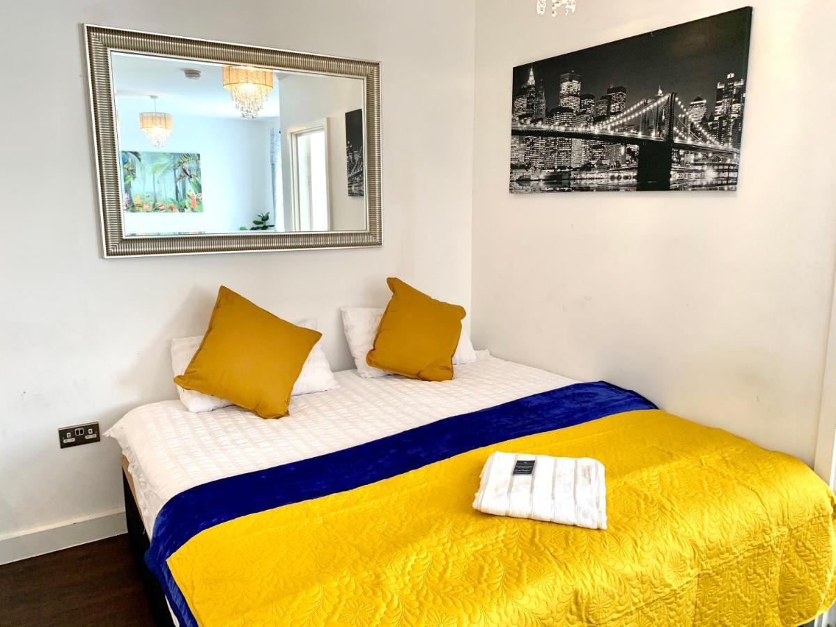 2-Bedrooms Modern Apartment Next To Velodrome, Lounge, Balcony, Parking, Abba Londra Exterior foto