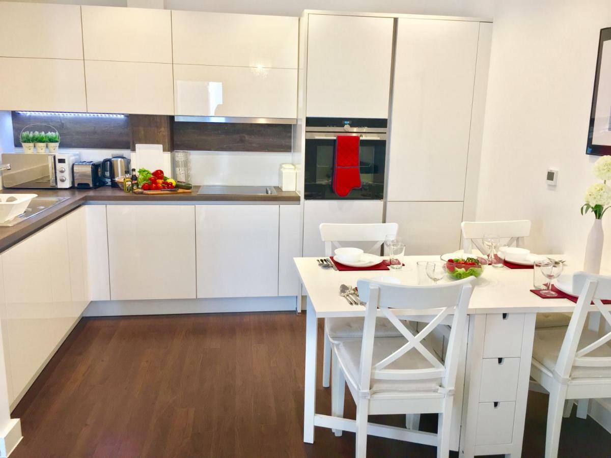 2-Bedrooms Modern Apartment Next To Velodrome, Lounge, Balcony, Parking, Abba Londra Exterior foto